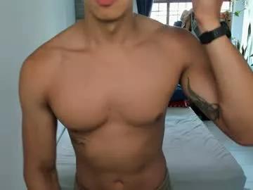 travis_bakerr on Chaturbate