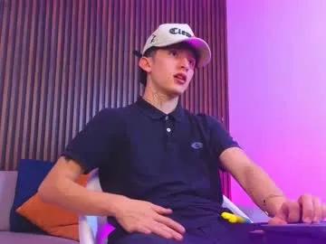 Freechat troy_rouge on Chaturbate