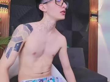 Freechat troy_rouge on Chaturbate