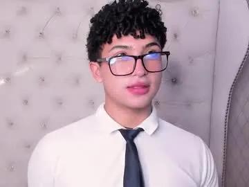 Freechat valentin0_3 on Chaturbate