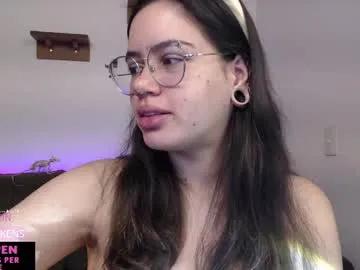 velvetcrystal on Chaturbate