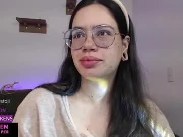 velvetcrystal on Chaturbate