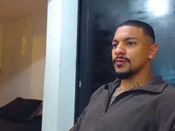 Freechat wesleyrogger on Chaturbate