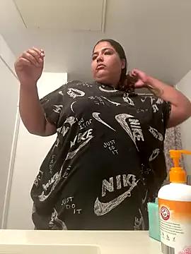 1n0nlythroat on StripChat