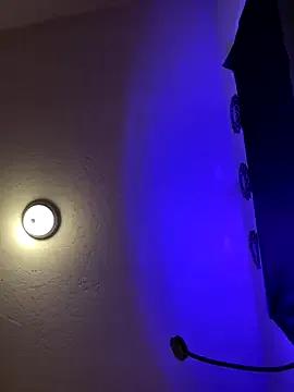 1n0nlythroat on StripChat