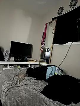 1n0nlythroat on StripChat