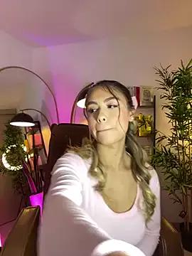 Freechat _laura_02 on StripChat