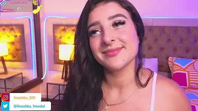 _Linoshka_1 on StripChat