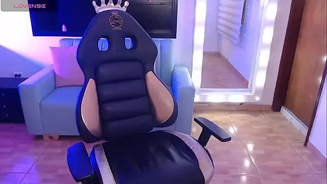 Freechat _Mia_Evans_1 on StripChat