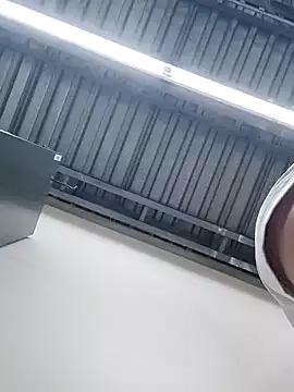 _Prinscarlet_ on StripChat