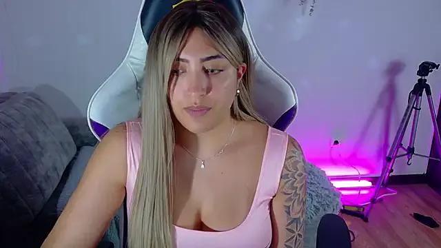 a_belladanger on StripChat