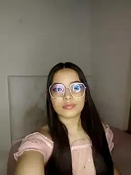 AbrilVelastegui7 on StripChat