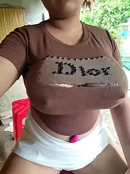 Akira_sera on StripChat