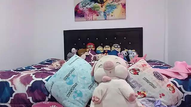 aleera_starxx982 on StripChat