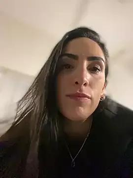 alessandra-a on StripChat