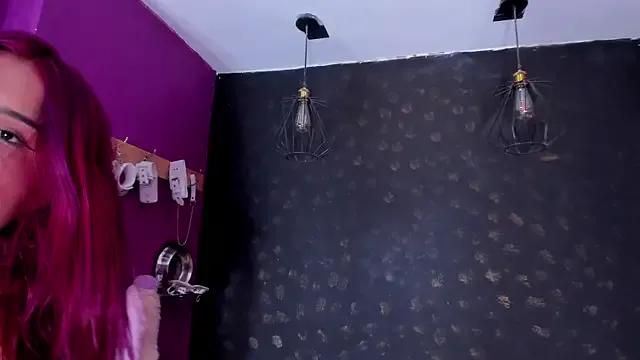 Alexa_Slave on StripChat