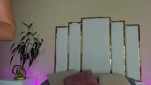 Alexandraa_Gomez on StripChat