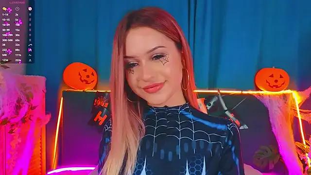 AlinaWalters on StripChat