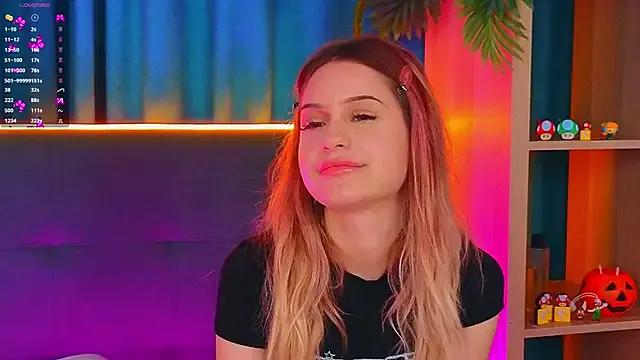 AlinaWalters on StripChat