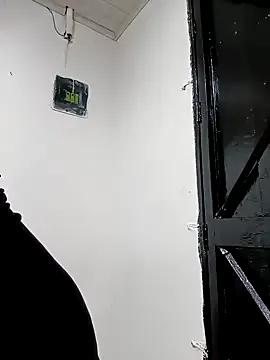 Alis_1327 on StripChat