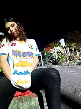 Alis_1327 on StripChat