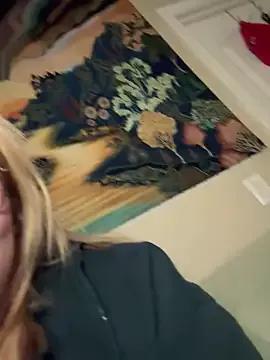 Alix_Valentine on StripChat