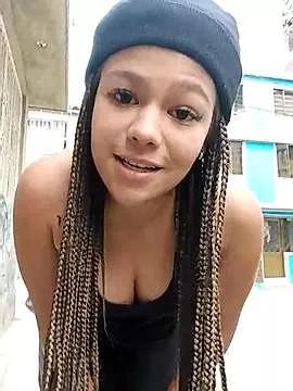 Alyshanon18 on StripChat