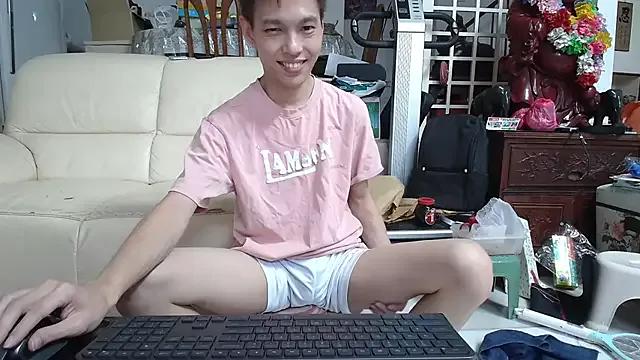 andrewooi on StripChat