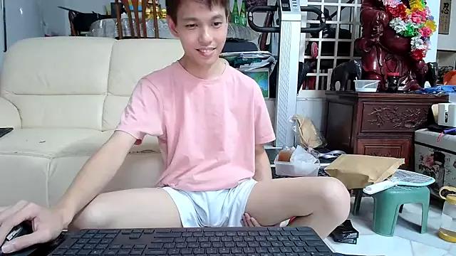 andrewooi on StripChat
