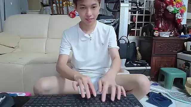 andrewooi on StripChat
