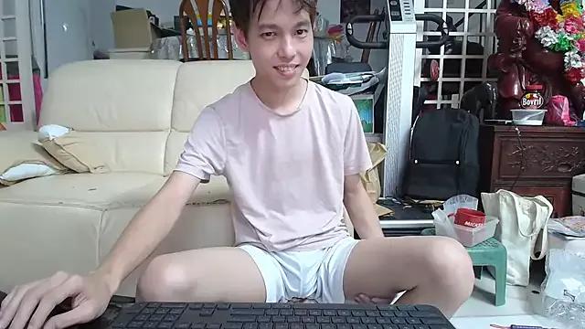 andrewooi on StripChat
