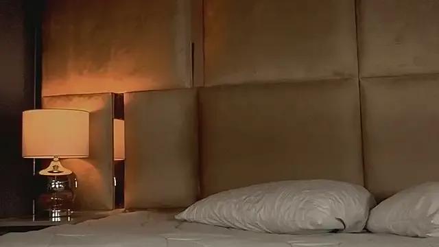 angelinepossy on StripChat