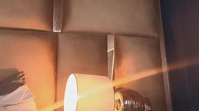 angelinepossy on StripChat