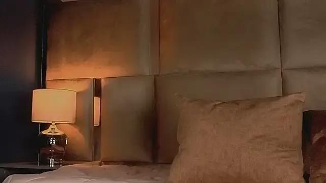 angelinepossy on StripChat