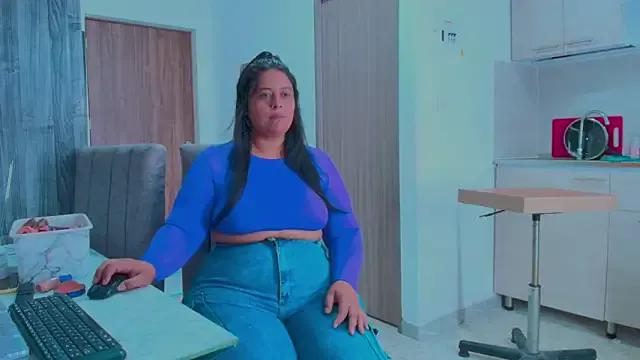 angi_sousa2 on StripChat