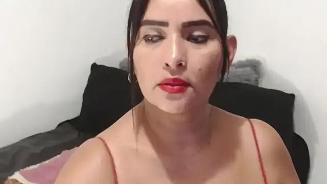 anie_milf1 on StripChat