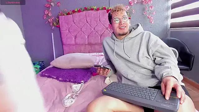 Freechat April_Nick299 on StripChat