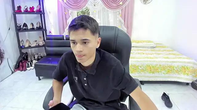 Freechat Aron_Boyy on StripChat