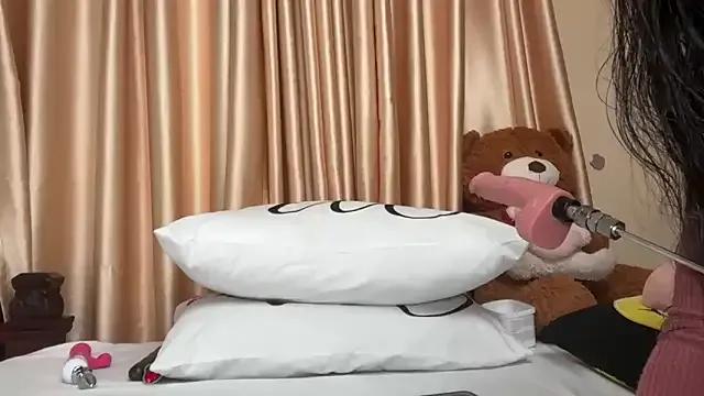 AudreySpanksFuck- on StripChat