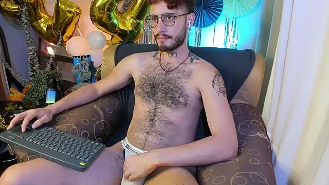 Freechat axel_giracr on StripChat