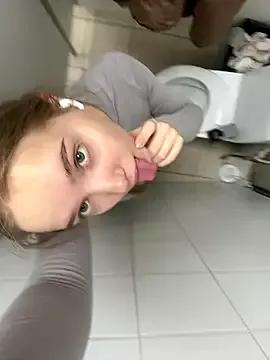 bambi_lu — lick camera 