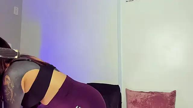 beauti_wild25 on StripChat