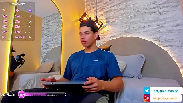 Benjamin_More on StripChat