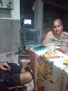 BIADELICIA1 — Orgia com a amiga que no sabe de nada