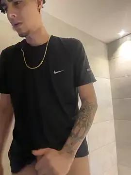 bigryann23 on StripChat