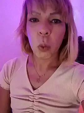 blondebitchlitle on StripChat