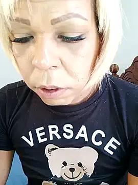 blondebitchlitle on StripChat