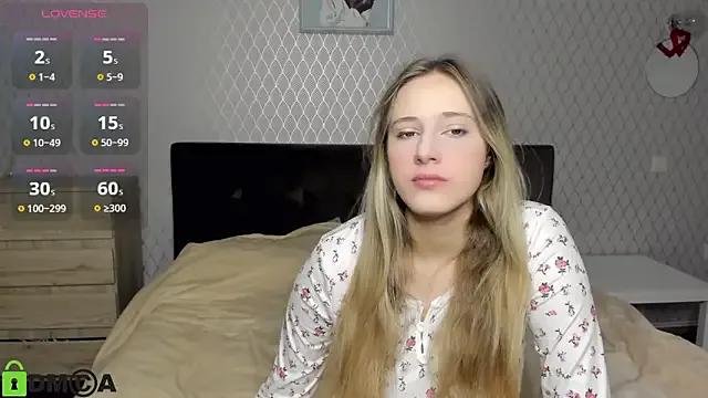 blondy_rina — flash boobs