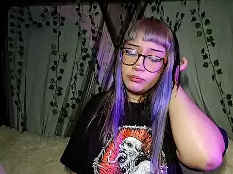 Freechat blue_katt on StripChat