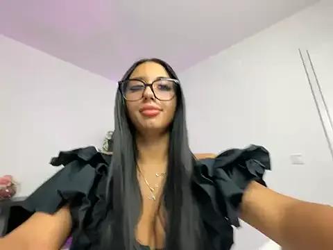 BlueEyes_BB on StripChat